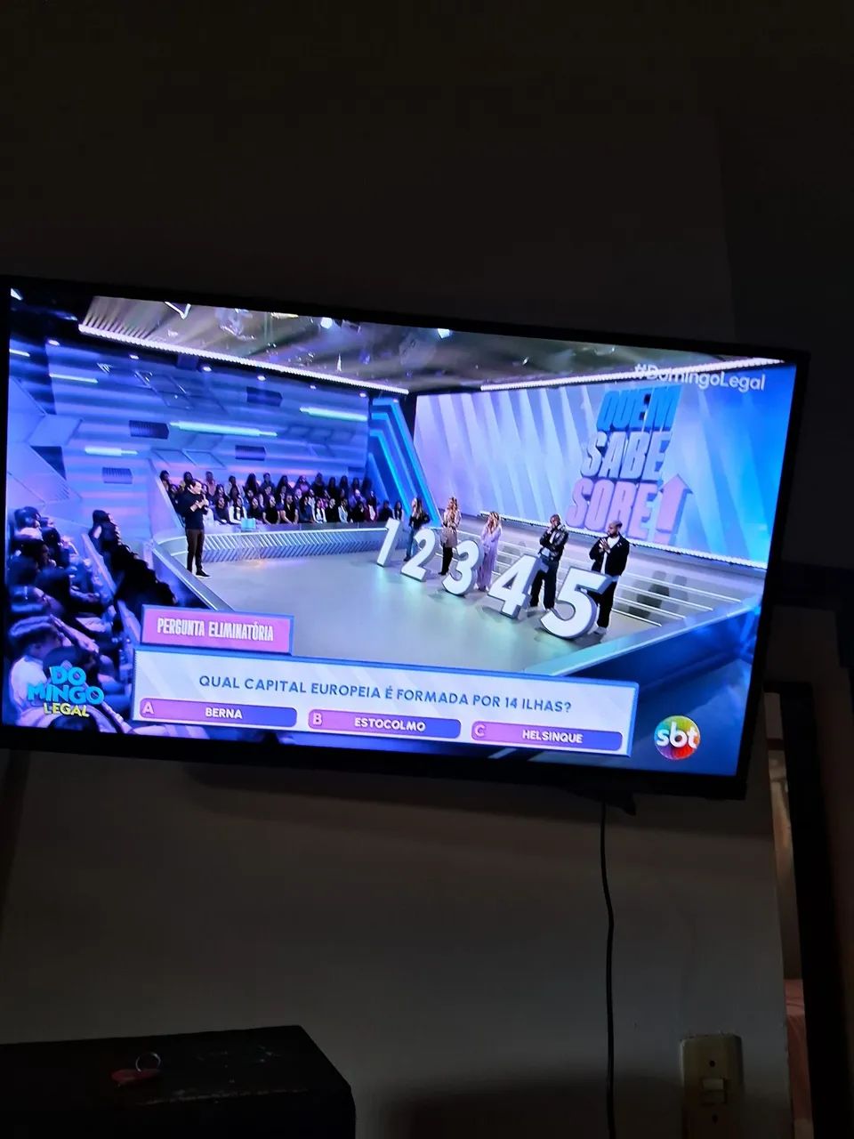 Vendo smart tv aiwa androide hd - Foto 3