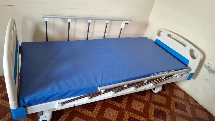 CAMA HOSPITALAR 3 MOVIMENTOS + COLCHÃO - Foto 4