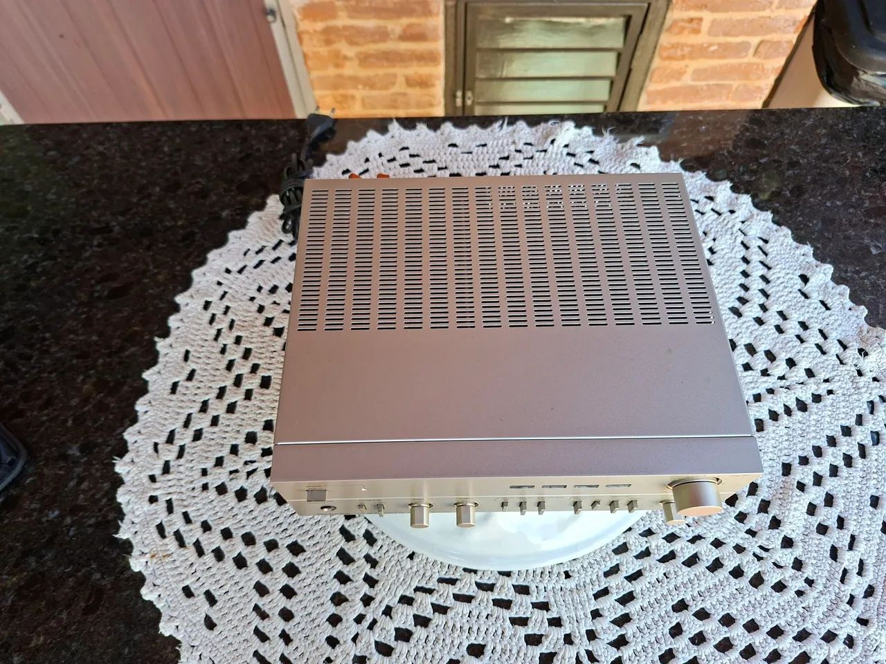 Amplificador stereo vintage Technics SU-C03 novíssimo. Pequeno e Amplificador stereo vintage Technics SU-C03 novíssimo. Pequeno e