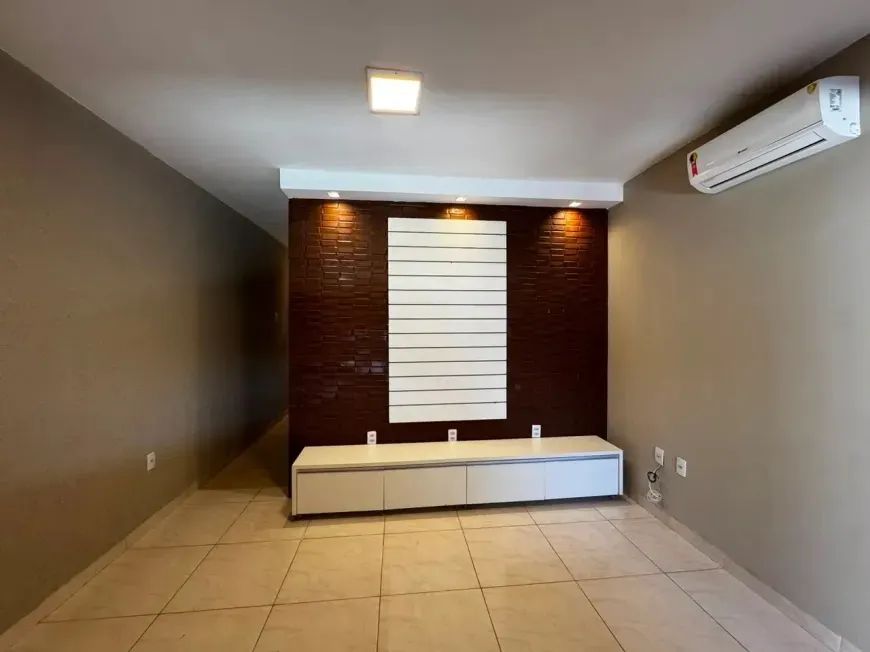 Vende-se casa na M Norte 