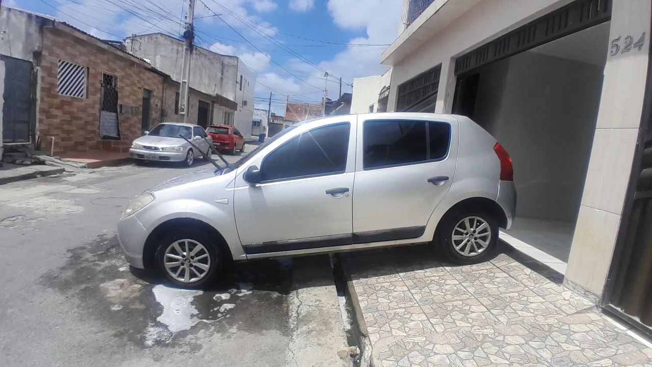 Renault Sandero Expression Hi-flex 1.0 16V 5P 2010 - Foto 3