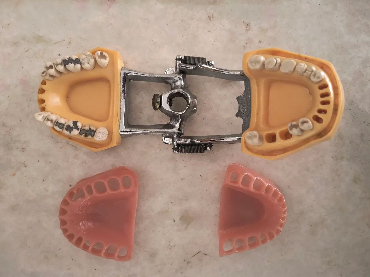 Vendo.uma prótese dentária de amostra  - Foto 4