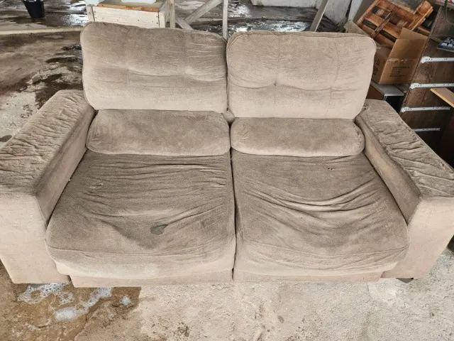 sofa reclinável 2 lugares para reforma .