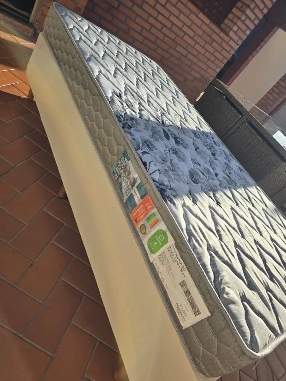 box de solteiro em couro bege + colchão de solteiro toraflex D33 - Foto 4
