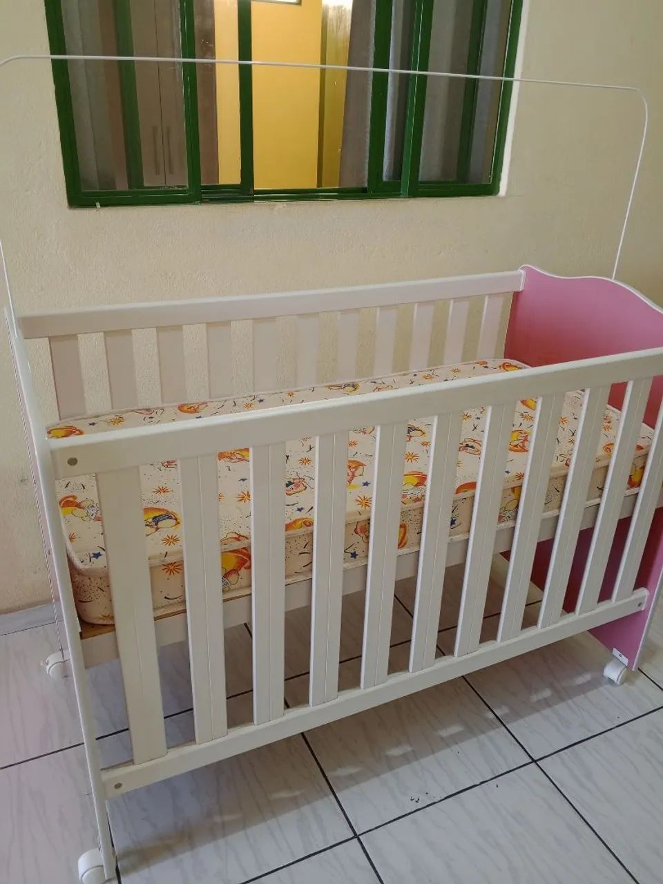 Cama infantil menina e berço com colchão  - Foto 4