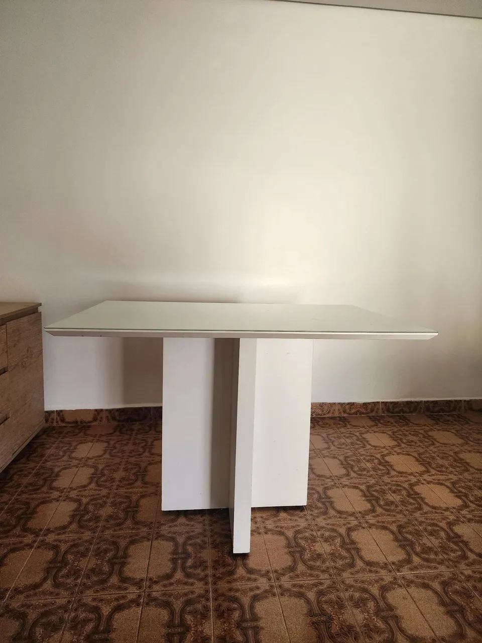 Conjunto Mesa (tampo de vidro) com 4 cadeiras - Foto 3