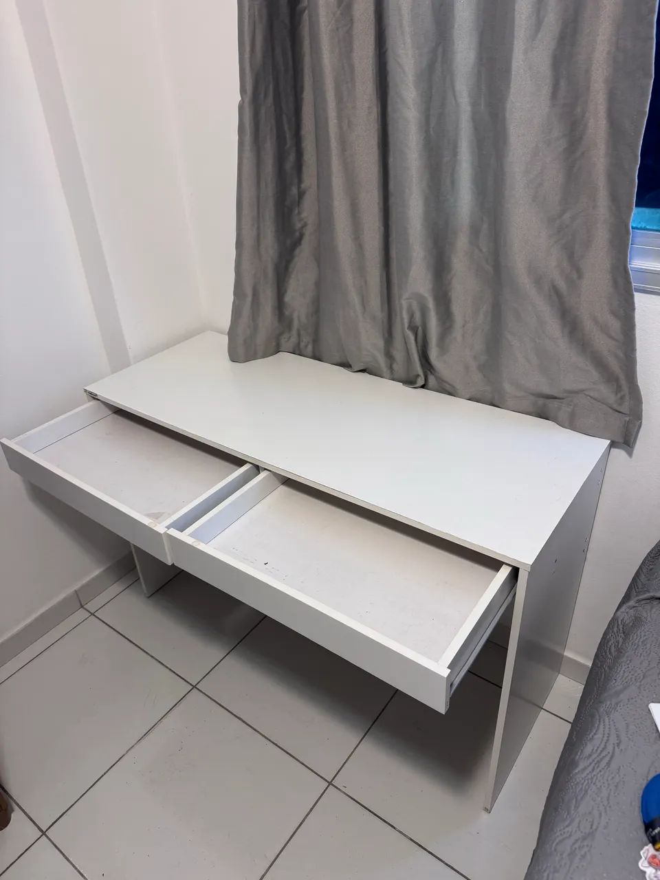 Mesa de estudos/Mesinha  - Foto 2