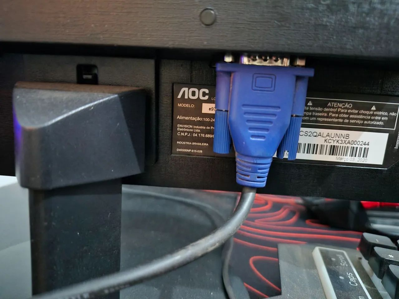 Monitor AOC 18 polegadas anti reflexo VGA (vem com os cabos) - Foto 4