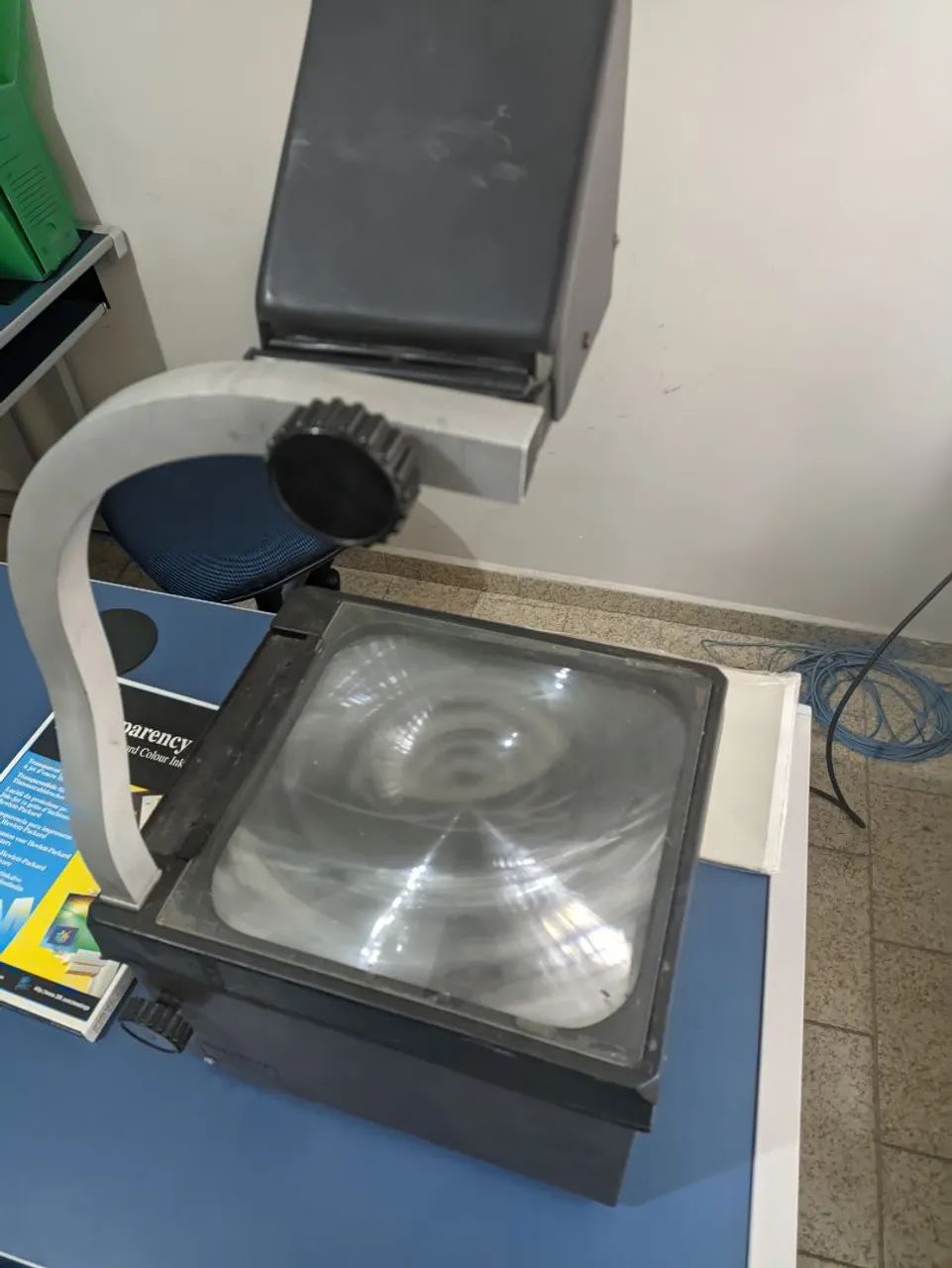 Retroprojetor antigo  - Foto 2
