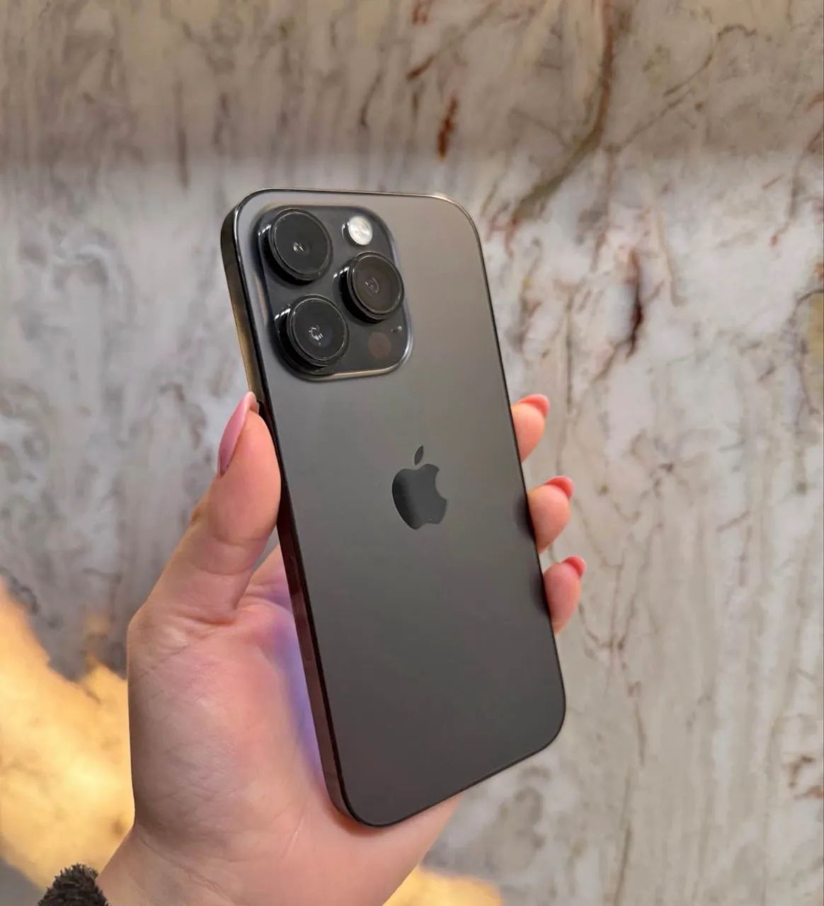 iPhone 14 Pro preto 128 GB 