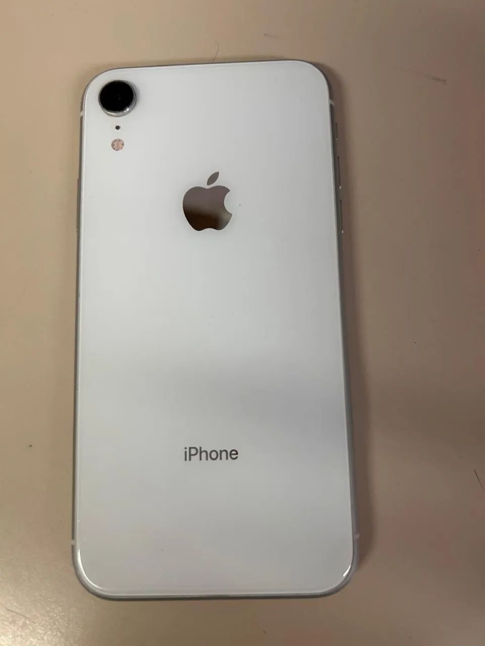 iPhone XR à venda 