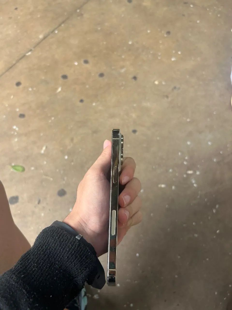 iPhone 14 PRO MAX - Foto 4