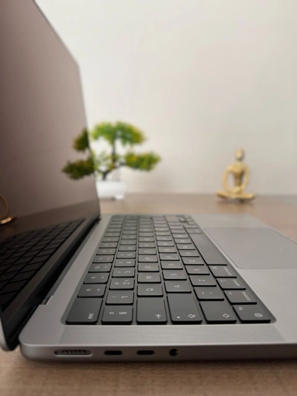 Apple Macbook Pro M1 Pro 14 512ssd 16gb RAM - Notebooks - Novo
