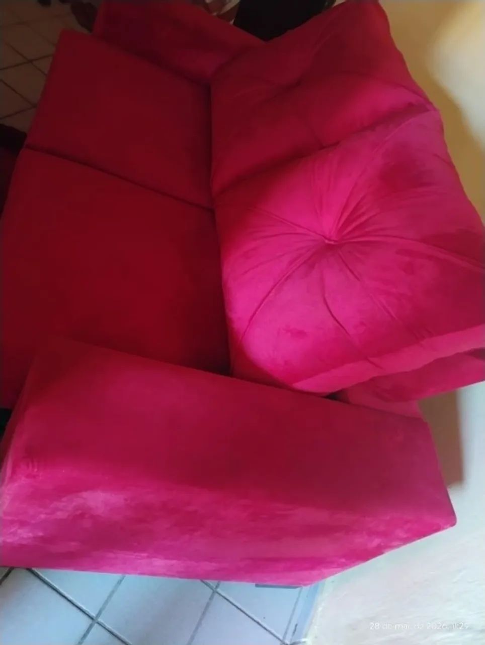Estou vendendo um sofá ? Retrátil vermelho  - Foto 4