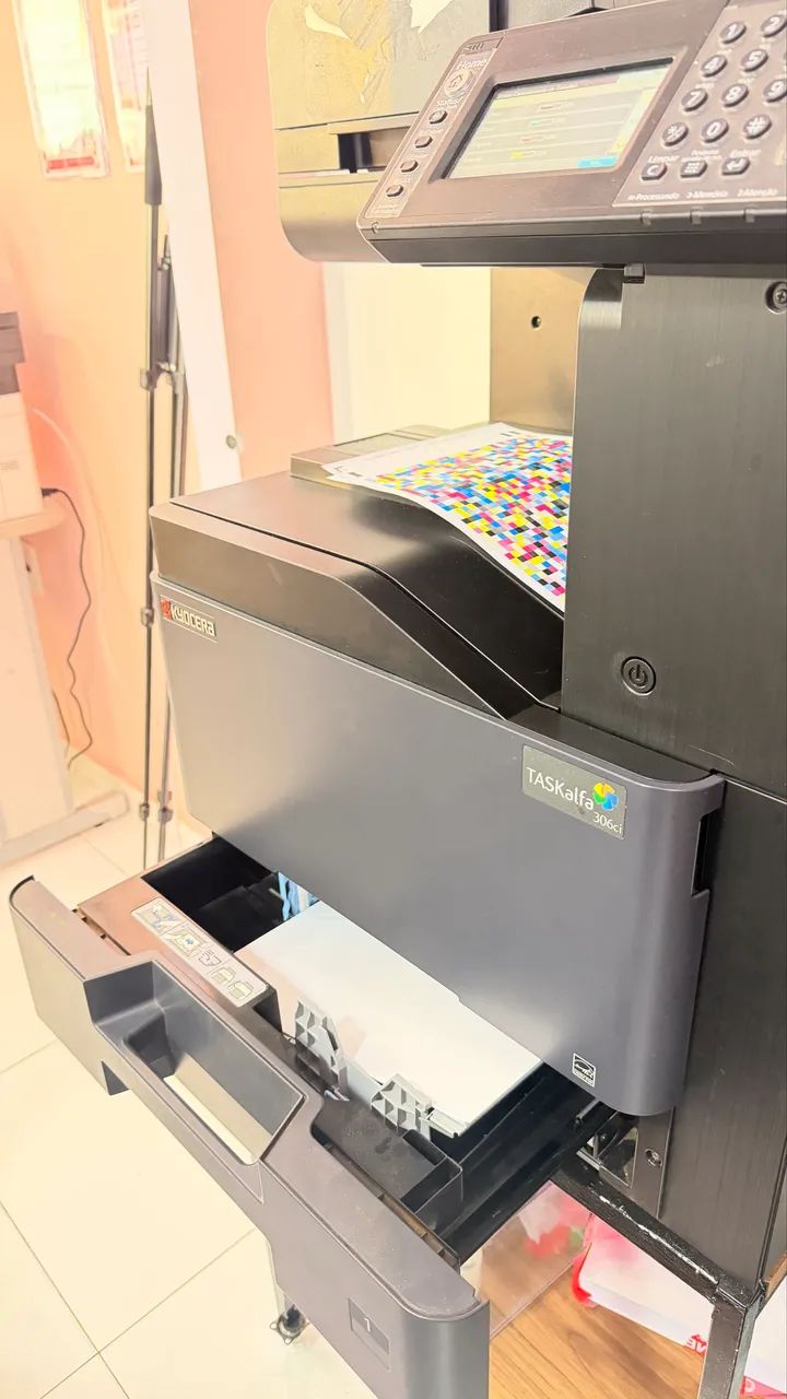IMPRESSORA LASER COLORIDA - KYOCERA TASKalfa