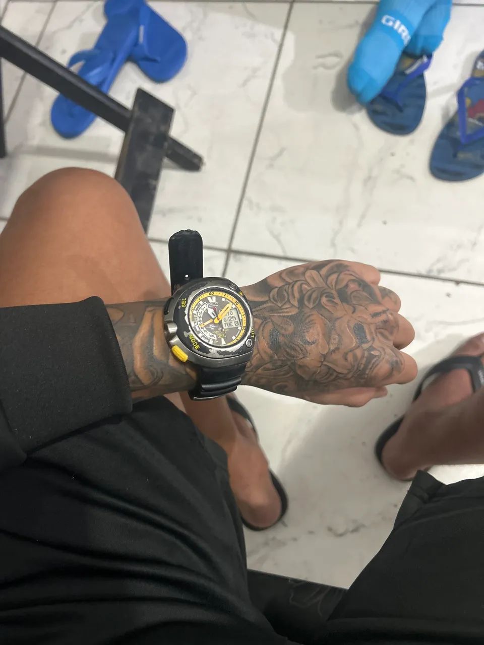CITZEN-Meia lua amarelo  - Foto 4