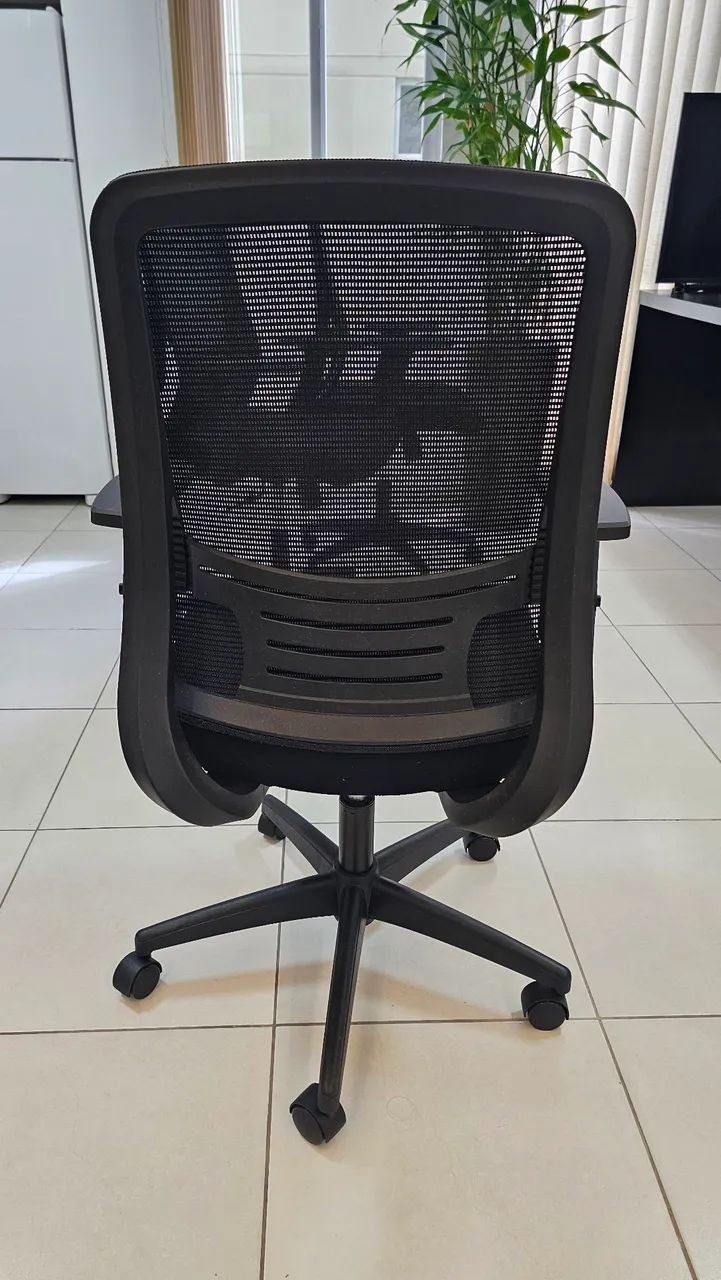 Cadeira de escritorio - Foto 2
