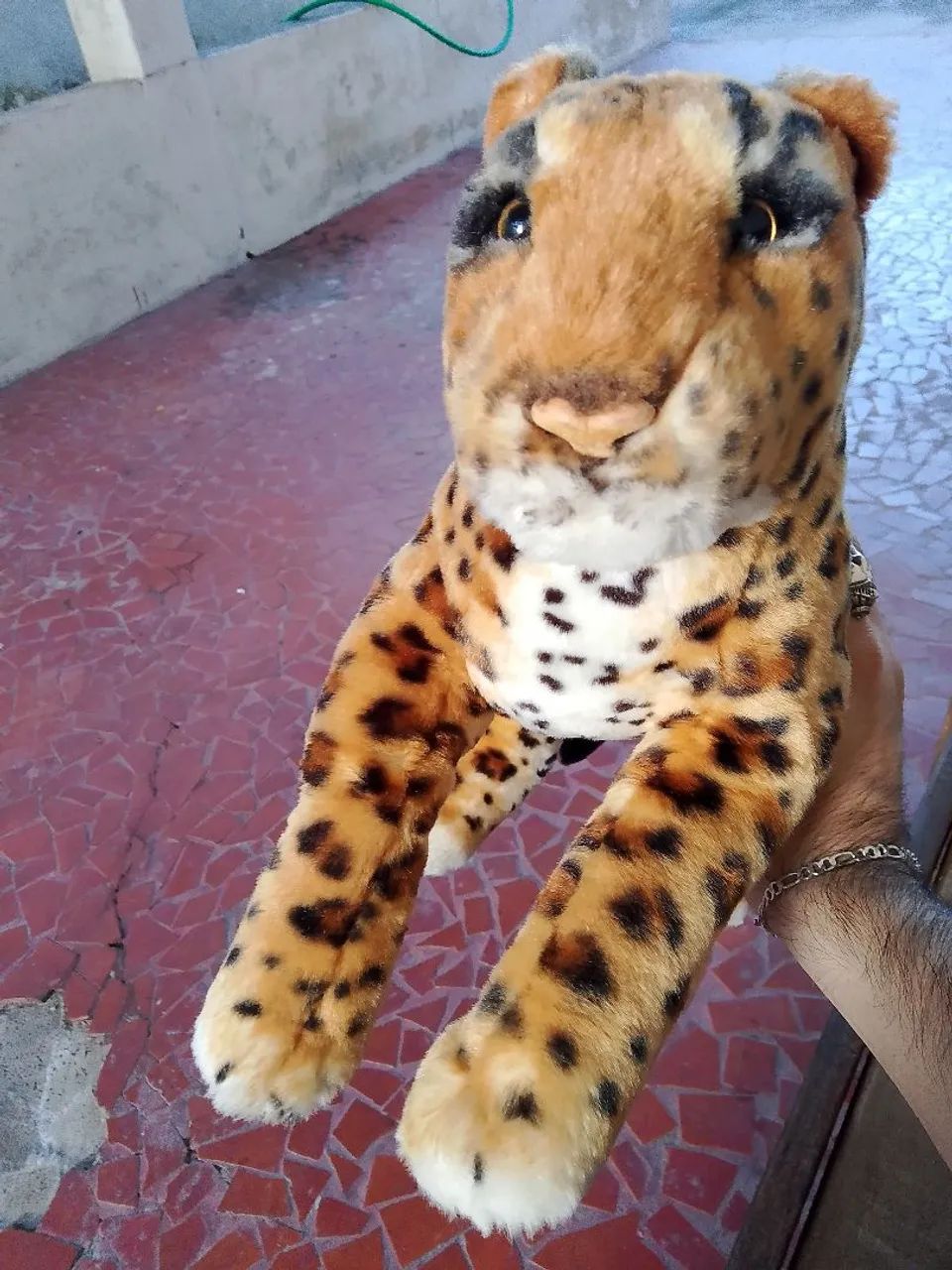 Onça de pelúcia 