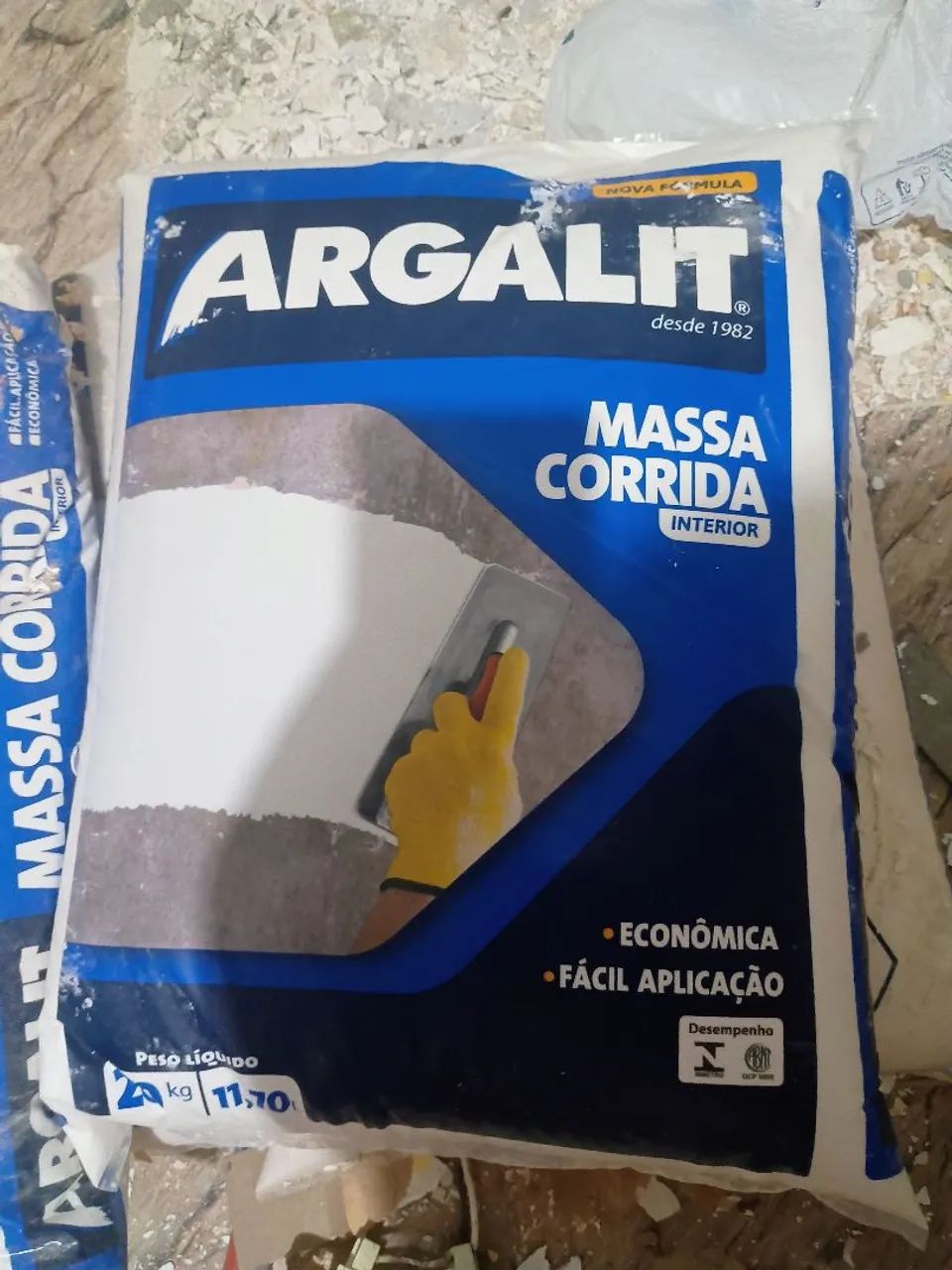 Massa corrida argalit