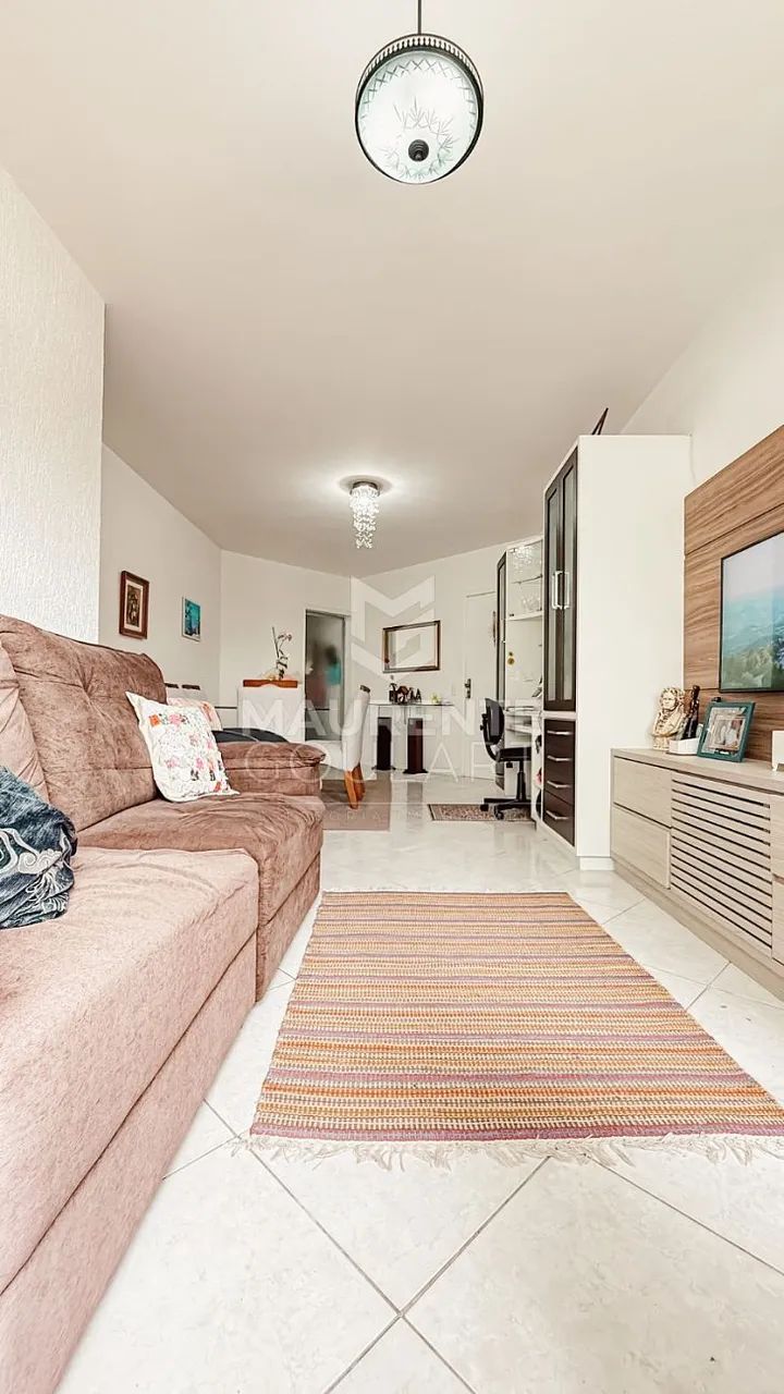 Apartamento com 3 dormitórios em Coqueiros