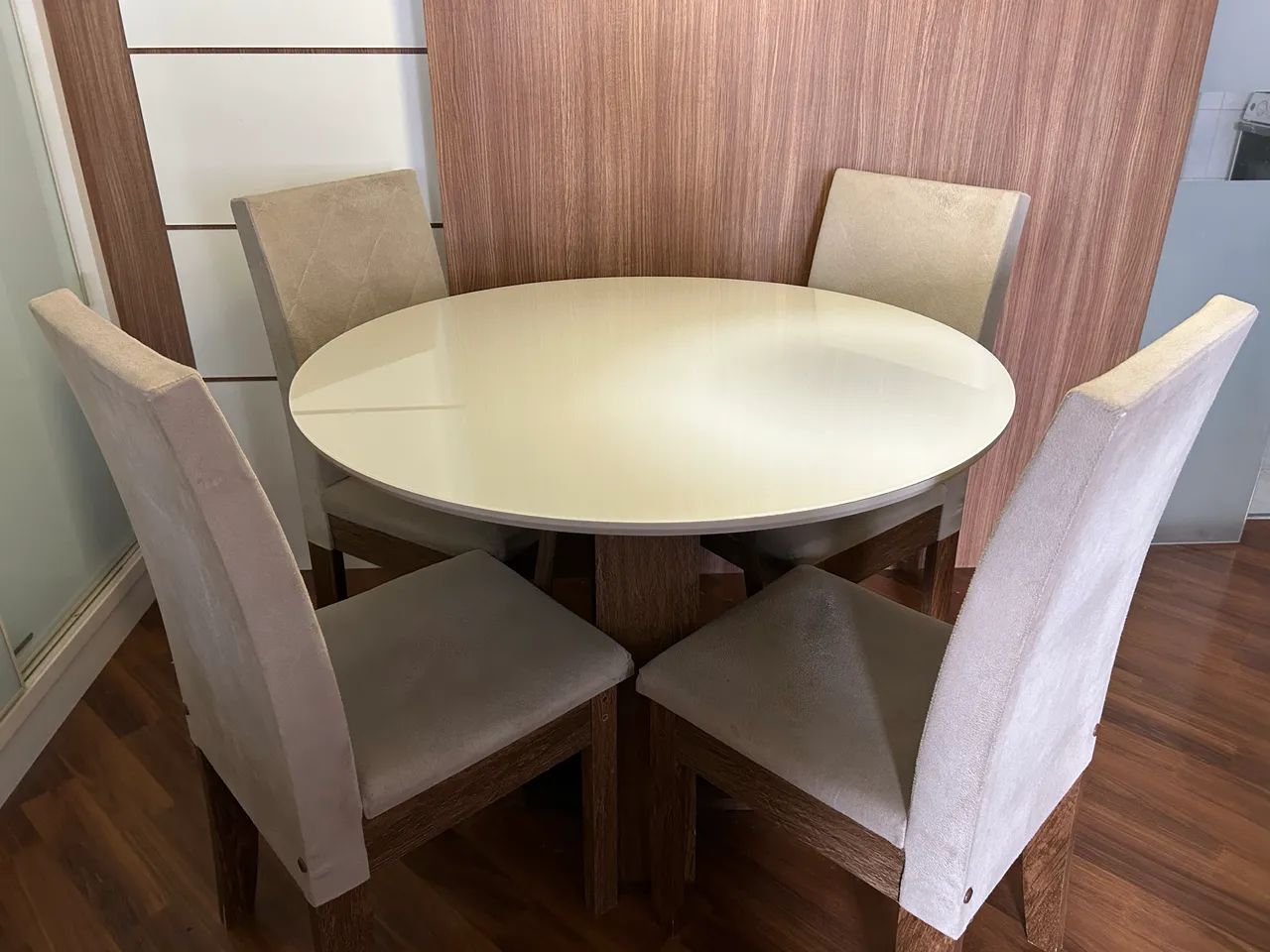 Mesa de jantar com 4 cadeiras - Foto 2