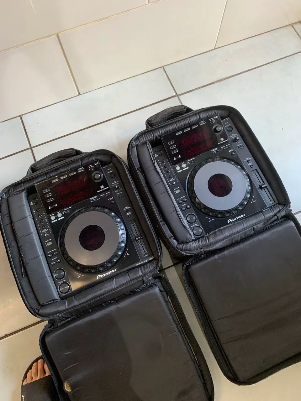 Cdj 900 pioneer kit com bags.
