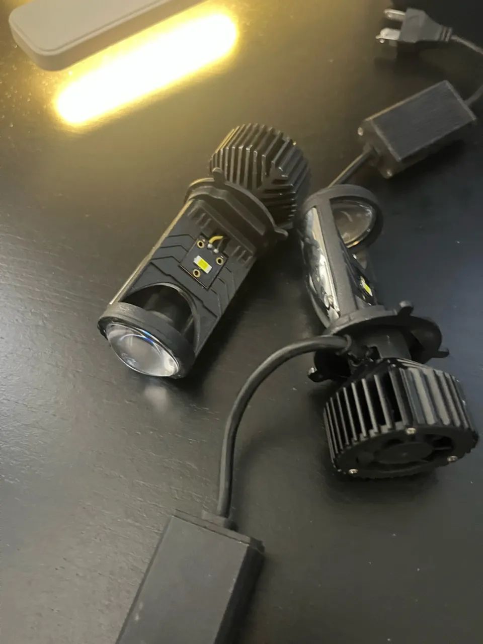 FAROL LED H4 com Projetor  - Foto 2