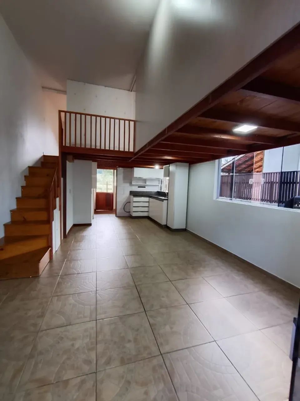 Imóvel para aluguel com 55 m², 01 quarto e 01 mezanino em Costa de Cima - Florianópolis - 