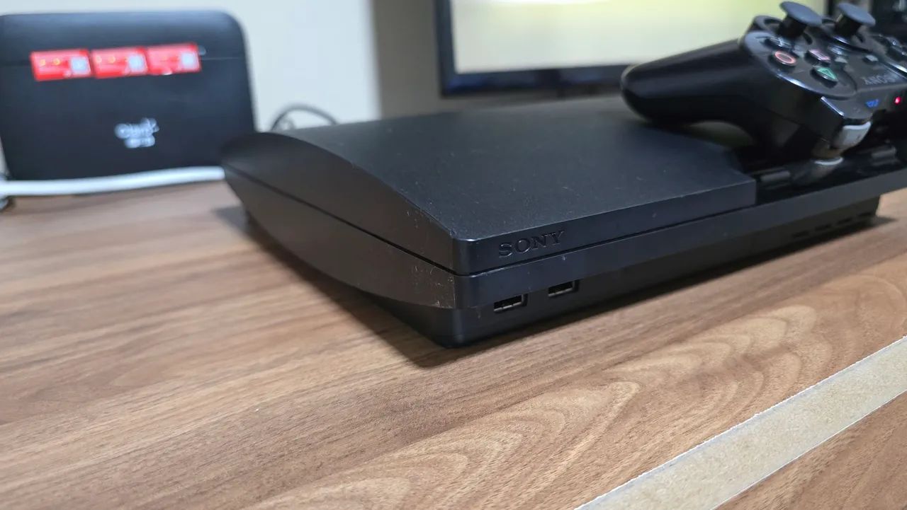 PS3 SLIM 500GB CECH3011B - Foto 2