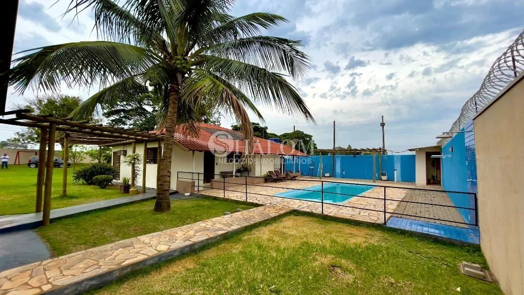 Chácara à venda em Nova Esperança do Sudoeste, SAIDA UNIFLOR, com 9 quartos, com 2100 m²