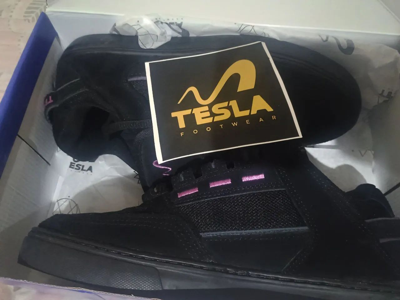 Tênis tesla original
