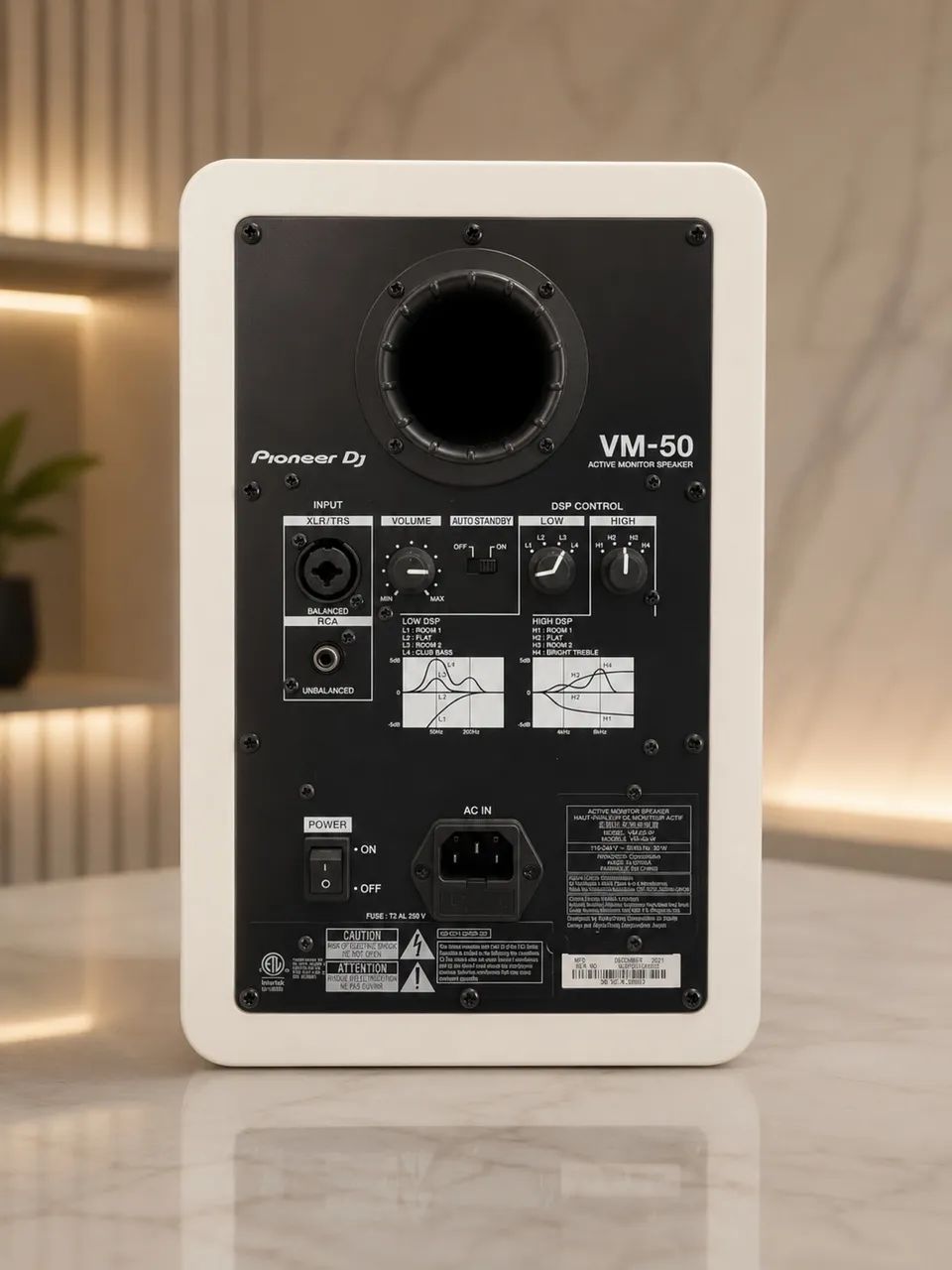 Monitor de Áudio Pioneer DJ VM-50 Branco - Semi nova  - Foto 2