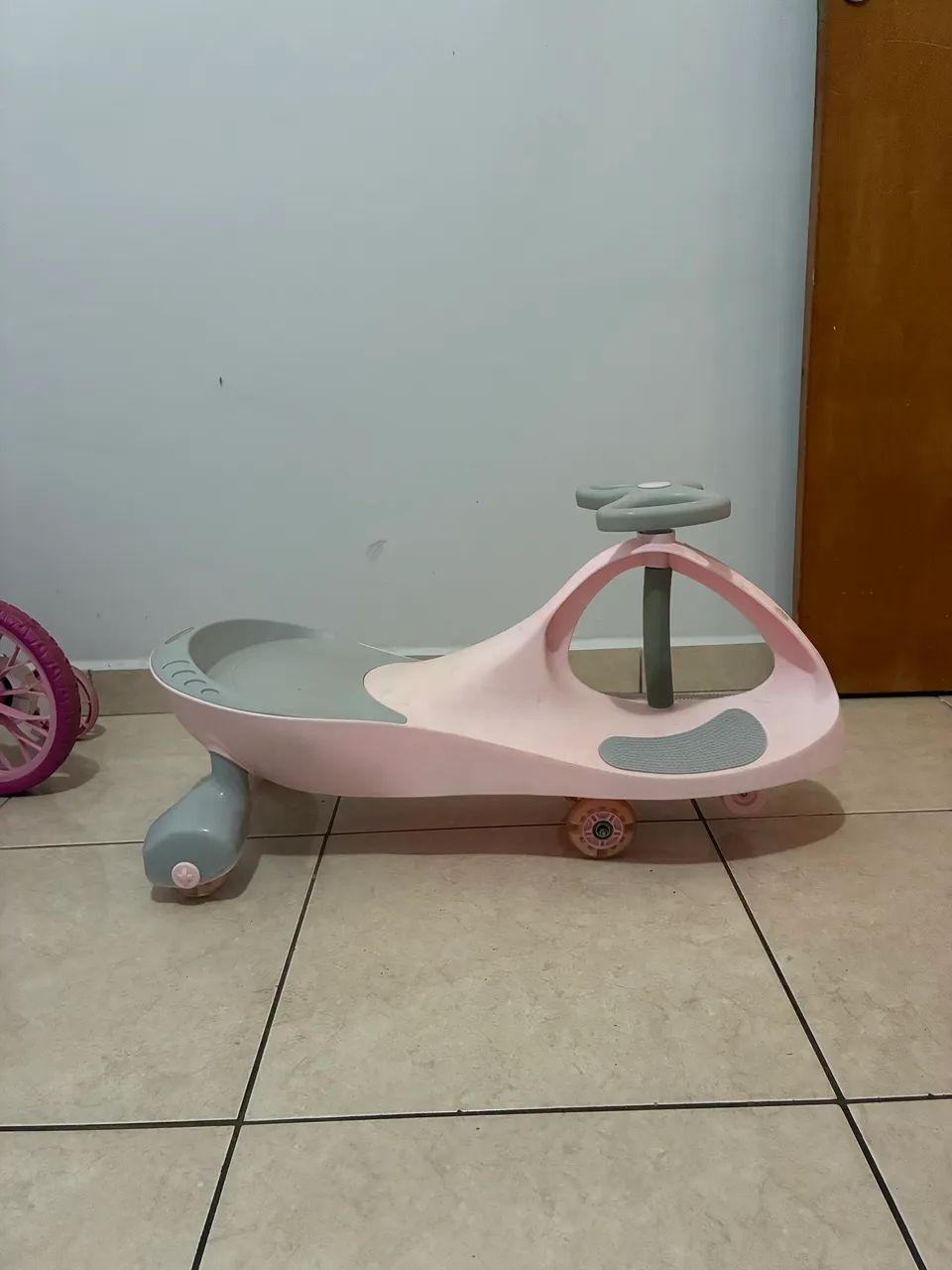 Carrinho Infantil Wiggle Car Rosa  - Foto 3