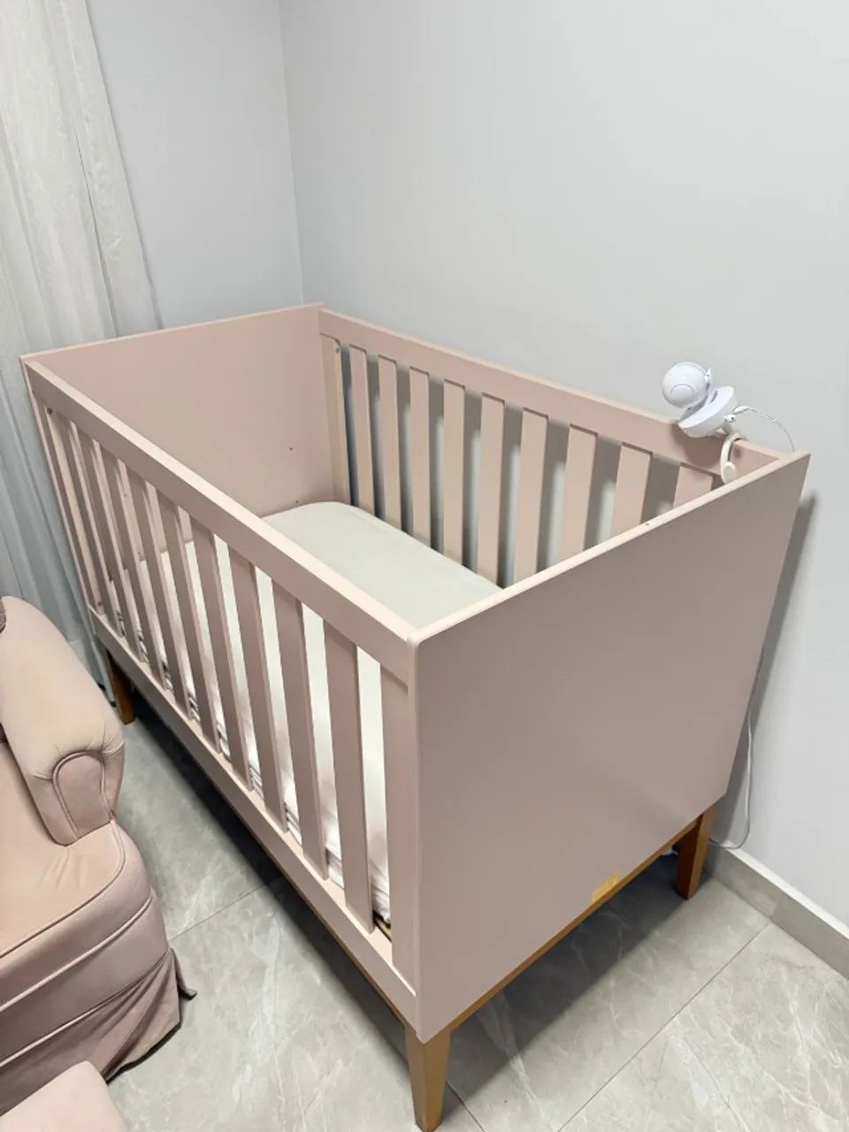 BERÇO COMPLETO + POLTRONA APOIO - DOLCE SPAZIO BEBÊ - Foto 3