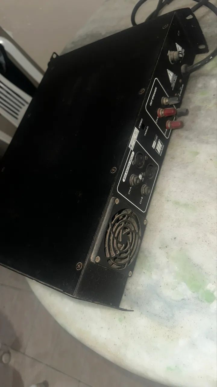 Amplificador  A600 W VOX