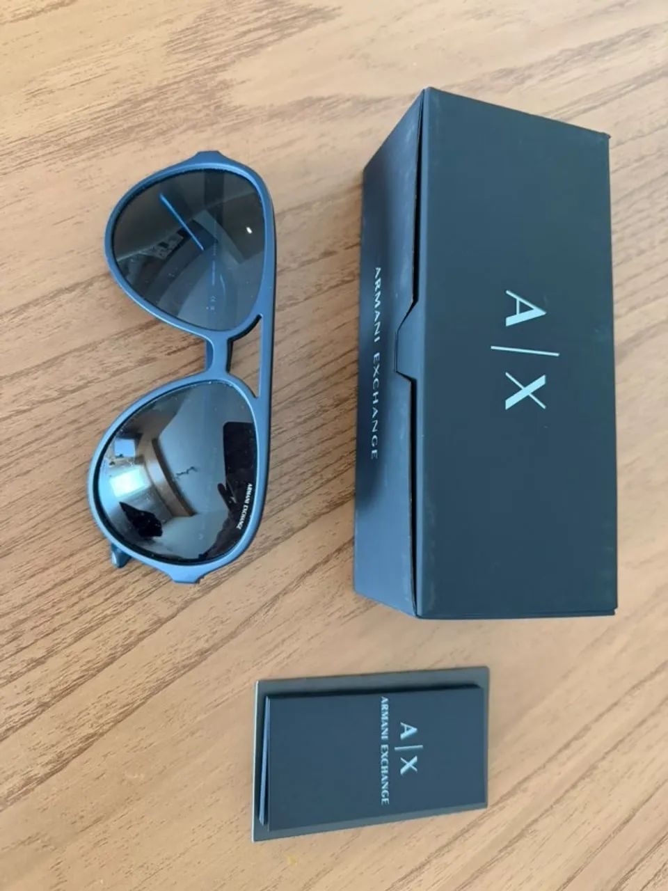 Óculos de sol Armani Exchange AX4133S azul com caixa