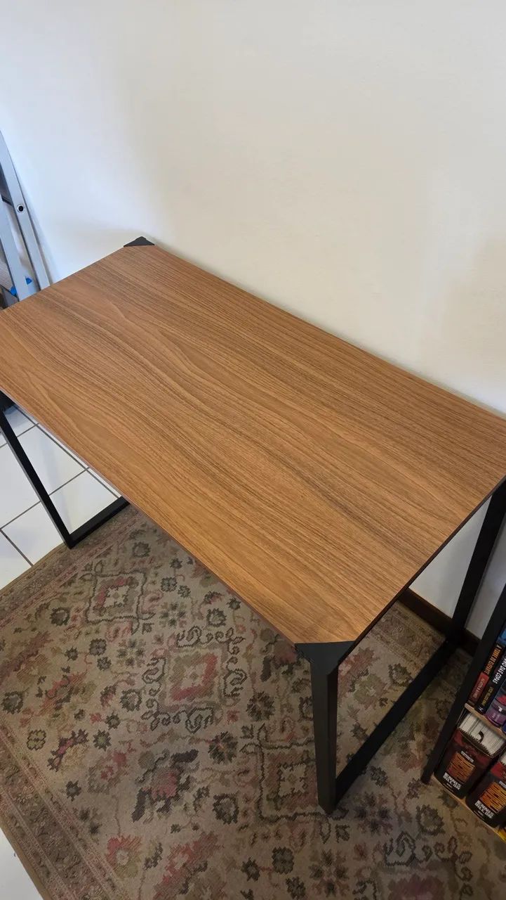 Escrivaninha / Mesa de Escritório