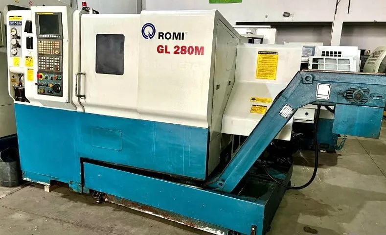 TORNO CNC ROMI - Foto 2