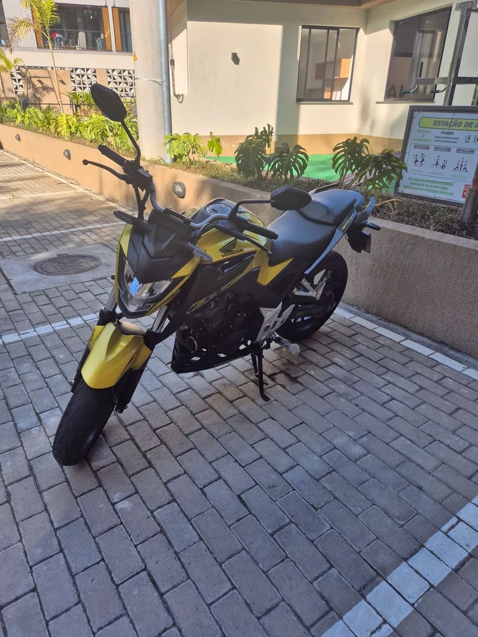 VENDO CB 300 Twitter  - Foto 2