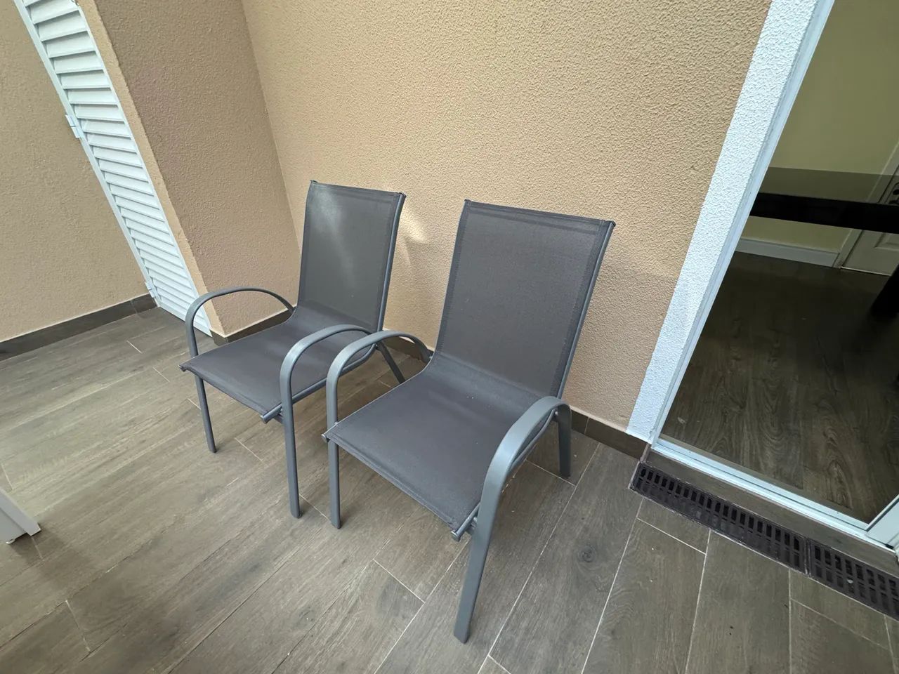 Mesa de jardim 4 cadeiras - Foto 2