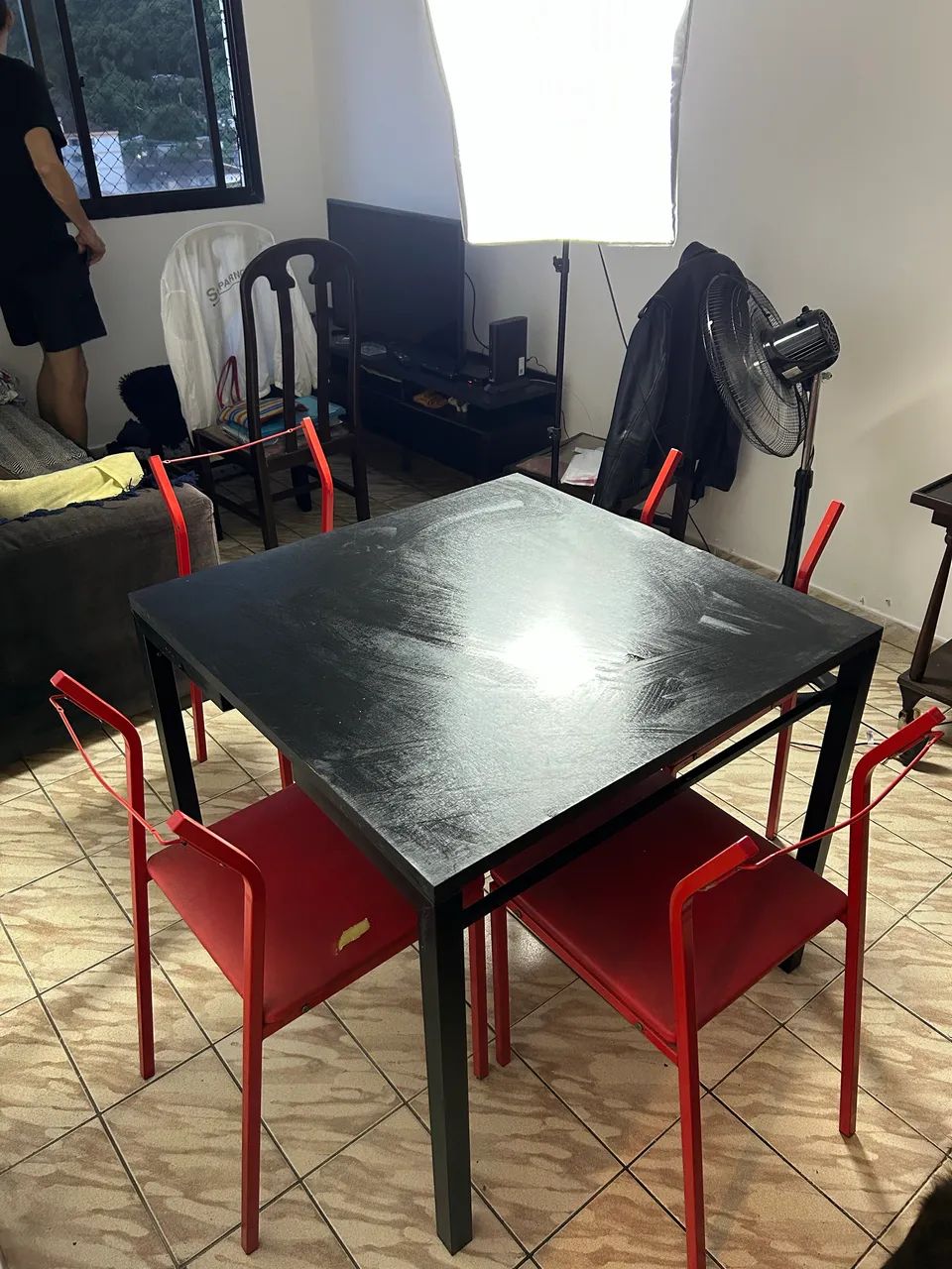 Mesa com 4 cadeiras