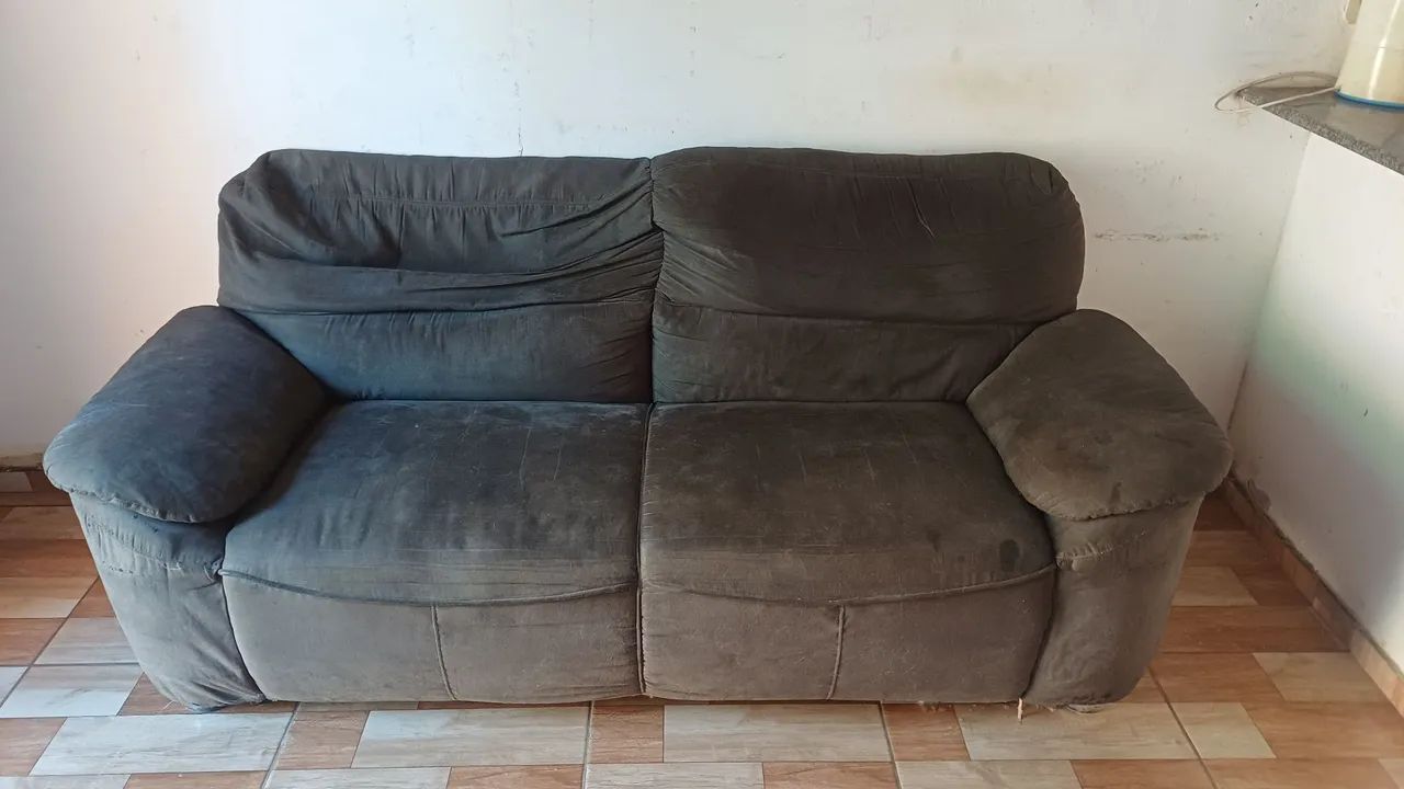 Sofá 3 lugares (quebrado)