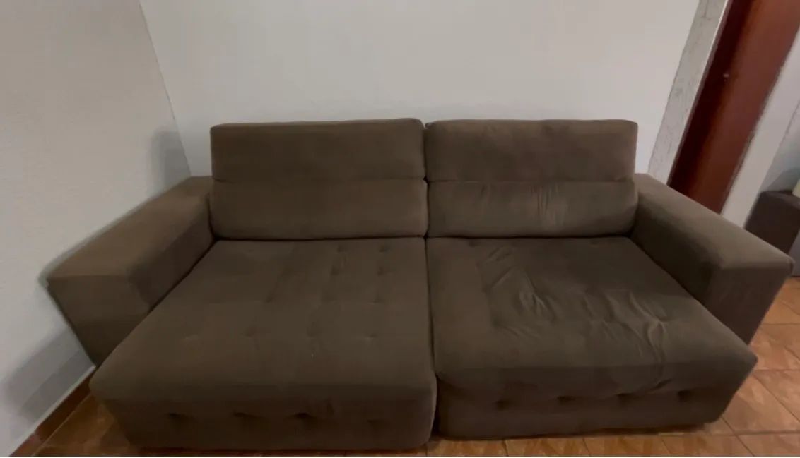 Sofá em Sued 5 lugares retrátil  - Foto 2