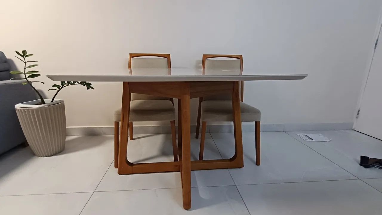 Vendo conjunto de mesa com 4 cadeiras  - Foto 2
