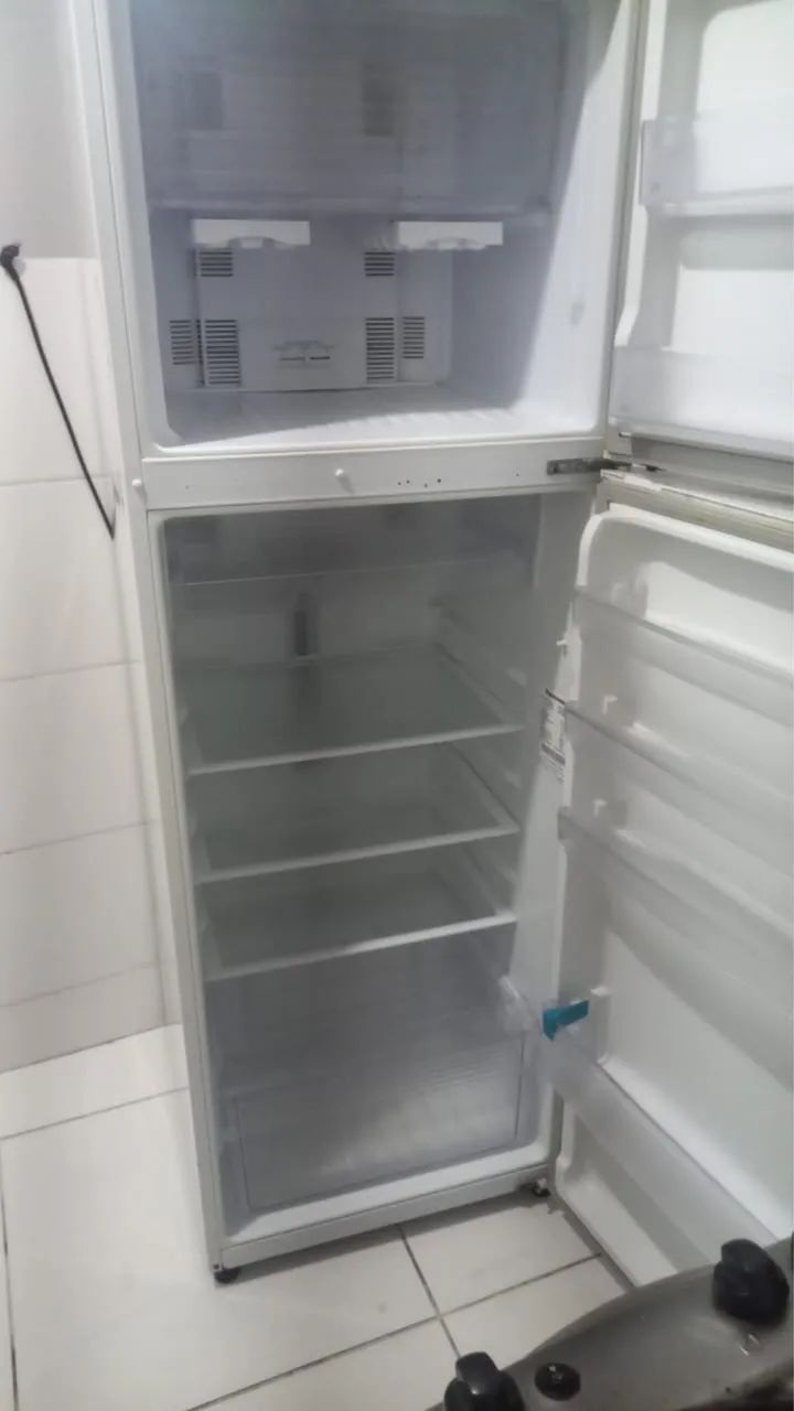 Geladeira Panasonic  - Foto 2