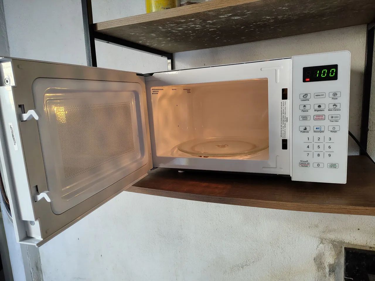 Microondas Philco 20L, com pouco tempo de uso  - Foto 2