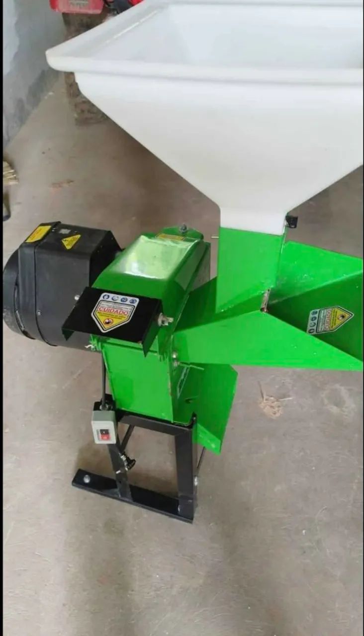Forrageira TRF400 