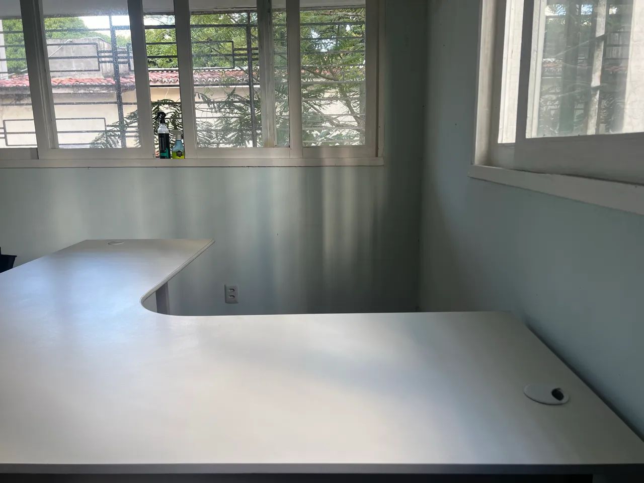 Mesa de escritório em L - Foto 3