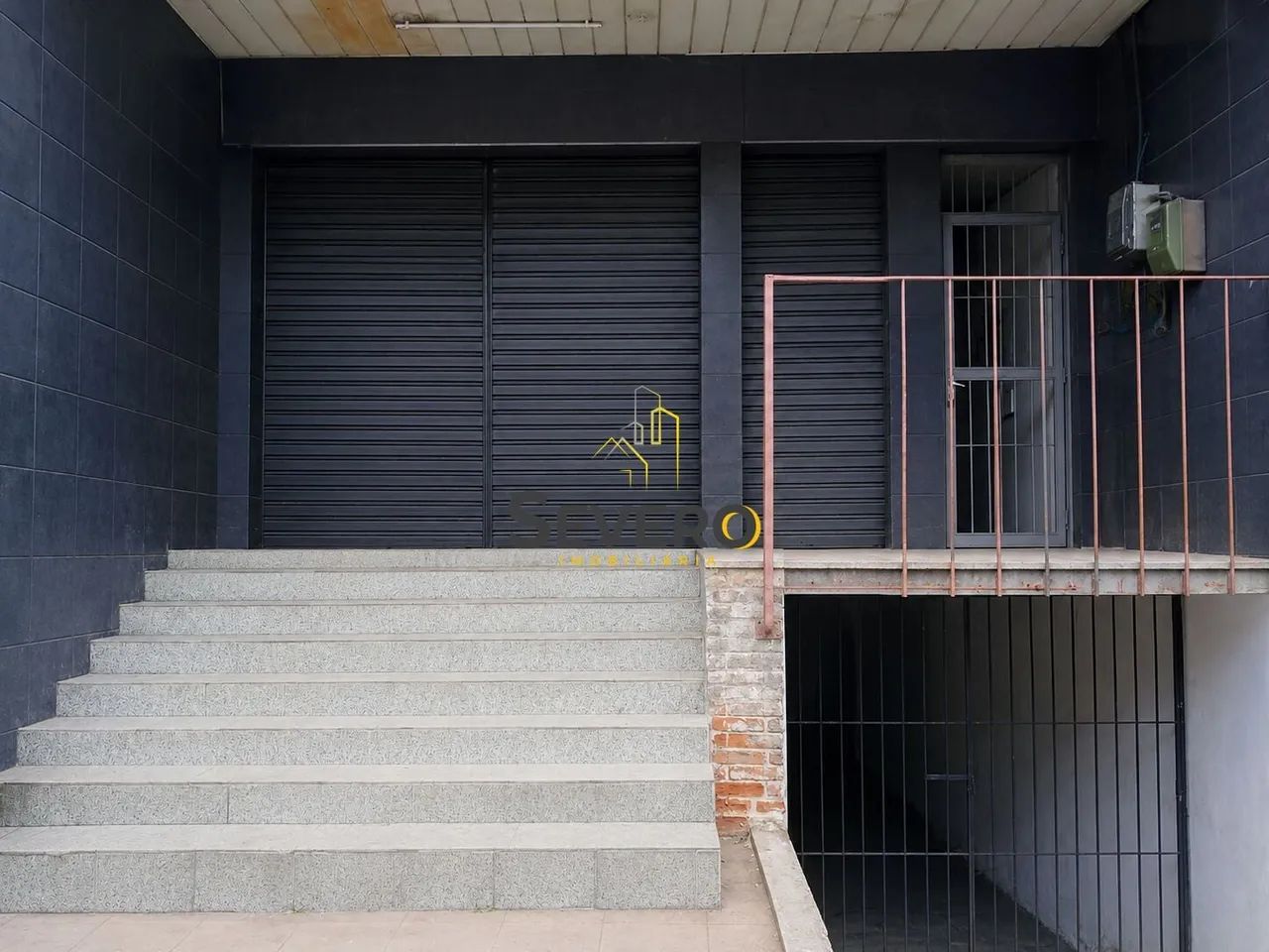 Loja Ponto Comercial - 170m² na Alfredo Backer - Mutondo  SG.