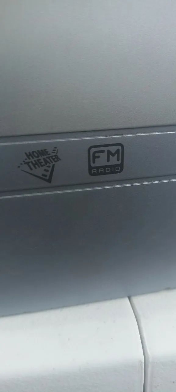 TV / Home Theater/ Rádio FM Gradiente vintage de 29 polegadas tube -  higth resolution  - Foto 5